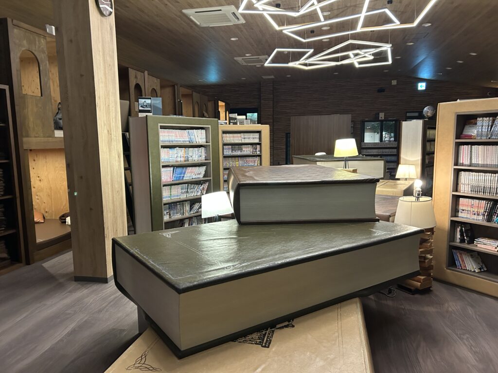 アイランド長崎　BOOK &岩盤TERRACE 本　漫画